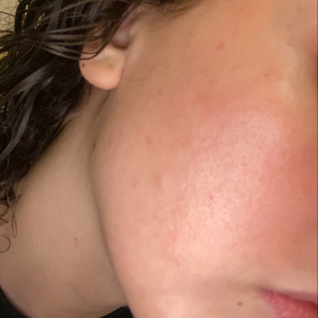 Après utilisation de Secret Teint Précieux Secret Booster d'Eclat 30g Crème sans Huile Crème Précieuse au Lait de... Pinup-Secret