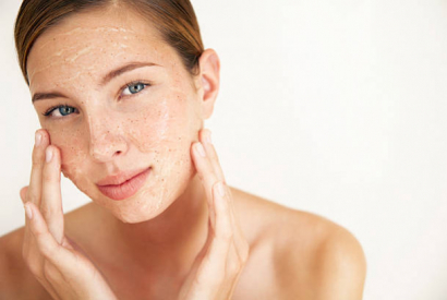 L’exfoliation : une nécessité, aussi pendant l’été !
