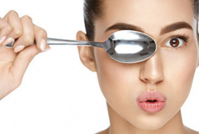 Nos astuces pour enlever les cernes sous les yeux